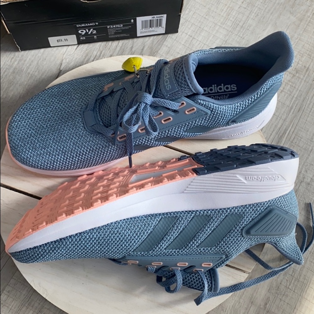 NWT! Adidas sneakers
